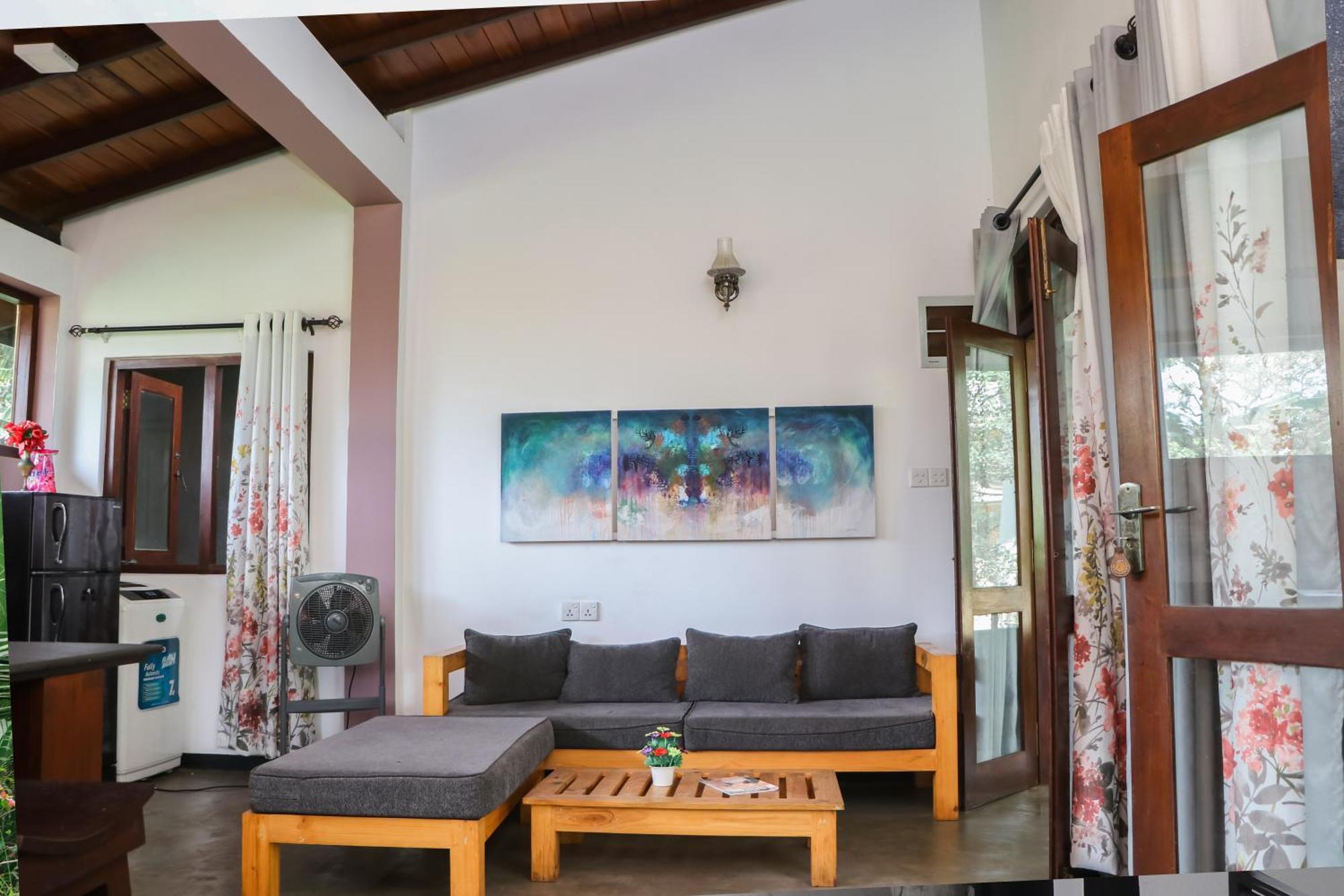 Villa A & A Hikkaduwa Ngoại thất bức ảnh