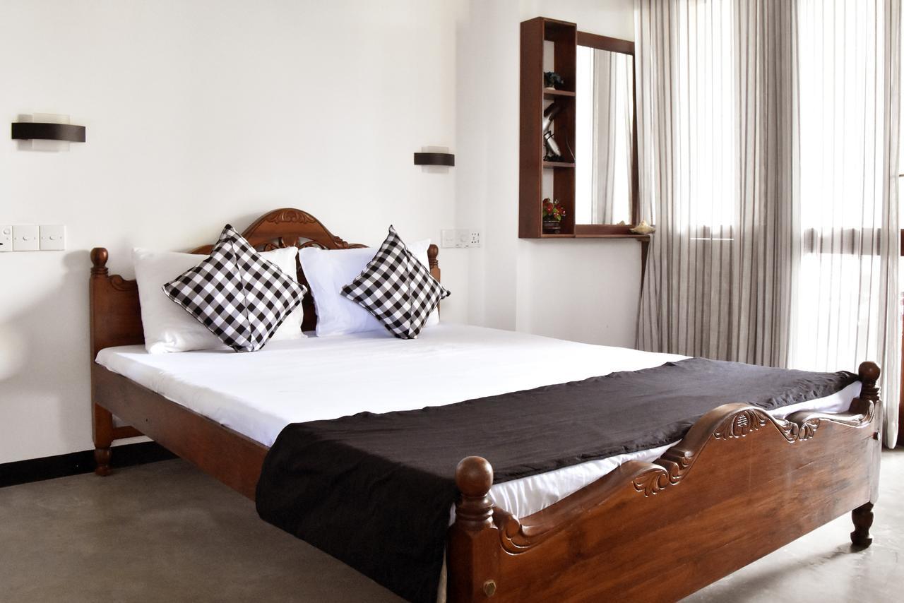 Villa A & A Hikkaduwa Ngoại thất bức ảnh