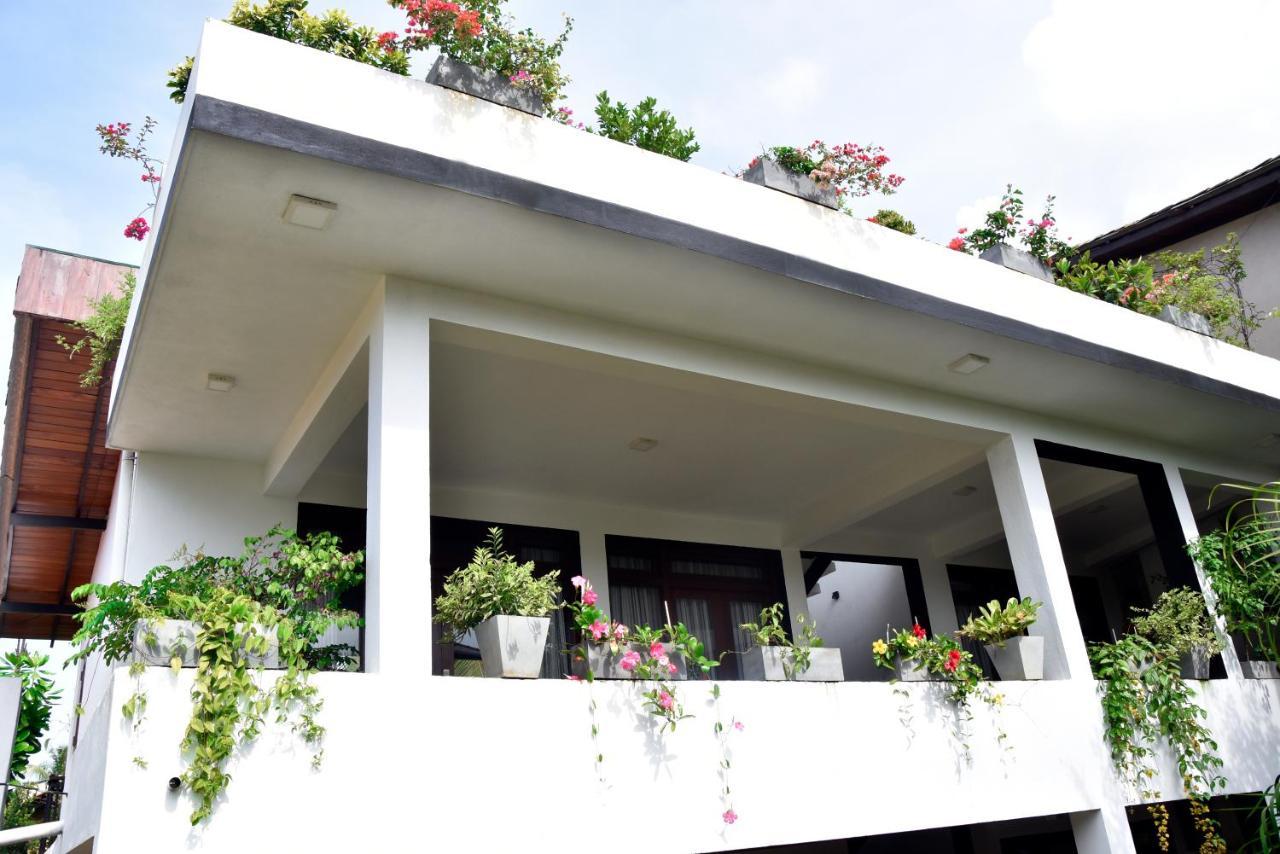 Villa A & A Hikkaduwa Ngoại thất bức ảnh